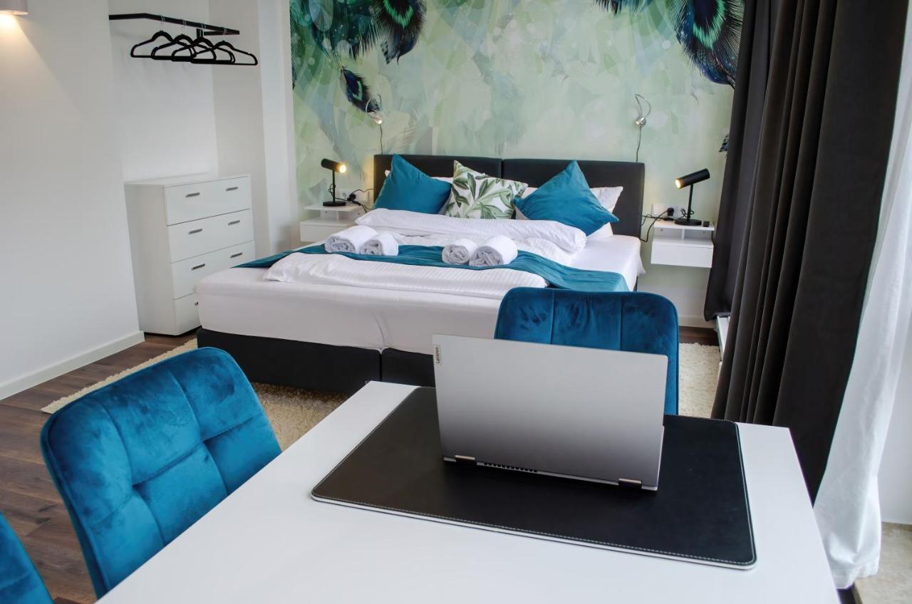 Apartment Homely 6 - Your Comfortable Self-check-in In
